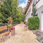 Rustic With Garden In Germany Appartement