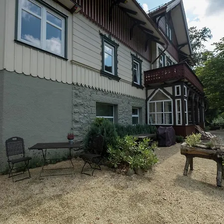 Rustic With Garden In Germany Apartment