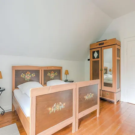 Rustic With Garden In Germany Apartment