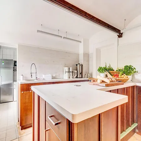 Rustic With Garden In Germany Apartment