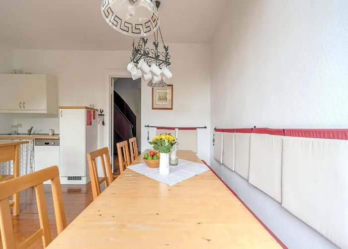 Rustic With Garden In Germany Appartement